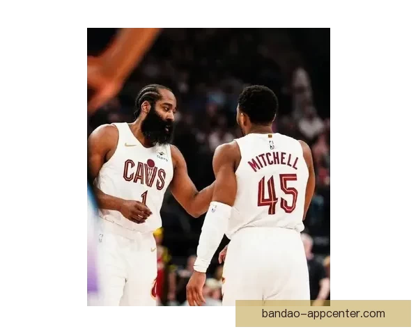 哈登生涯十七季全入季后赛仅次于邓肯犹他双老核心